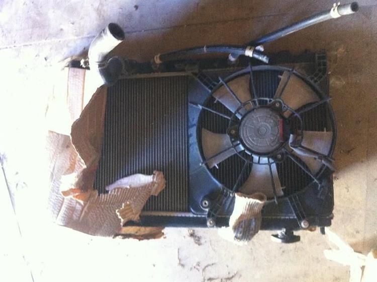 Радиатор основной Хонда Фит в Моздоке 1288