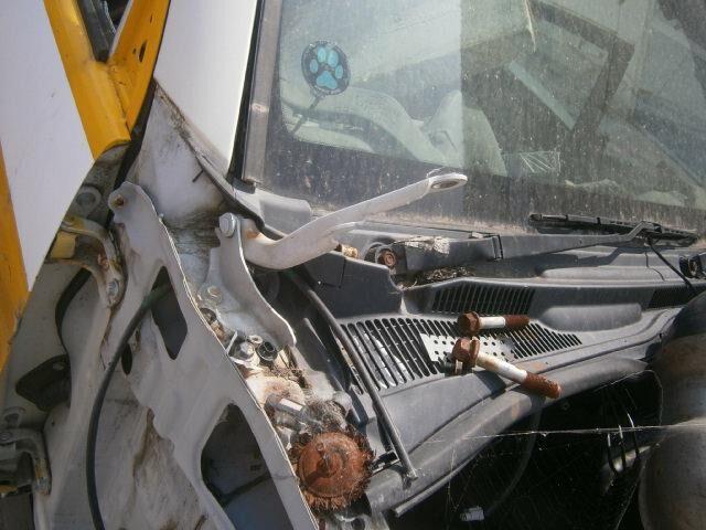 Решетка под лобовое стекло Тойота Хайлюкс Сурф в Моздоке 29488